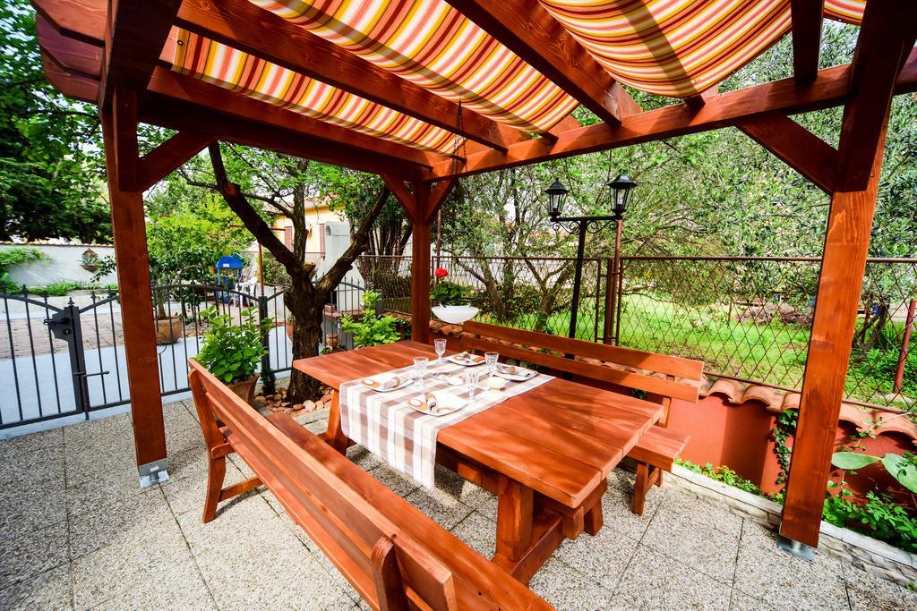 Apartman Ksenija Zára Kültér fotó